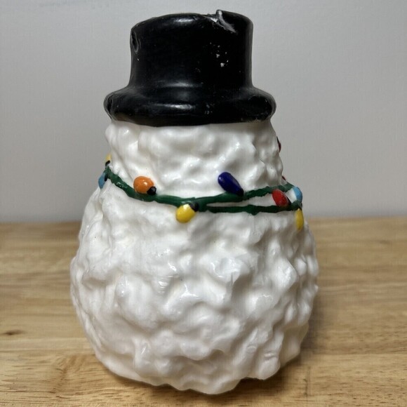 BATH And Body Works Snowman 6” Unscented Candle - Picture 4 of 10